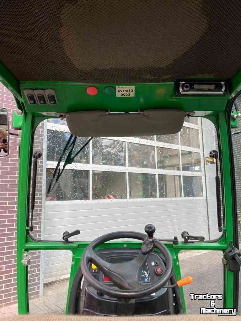 Horticultural Tractors John Deere 2320 HST