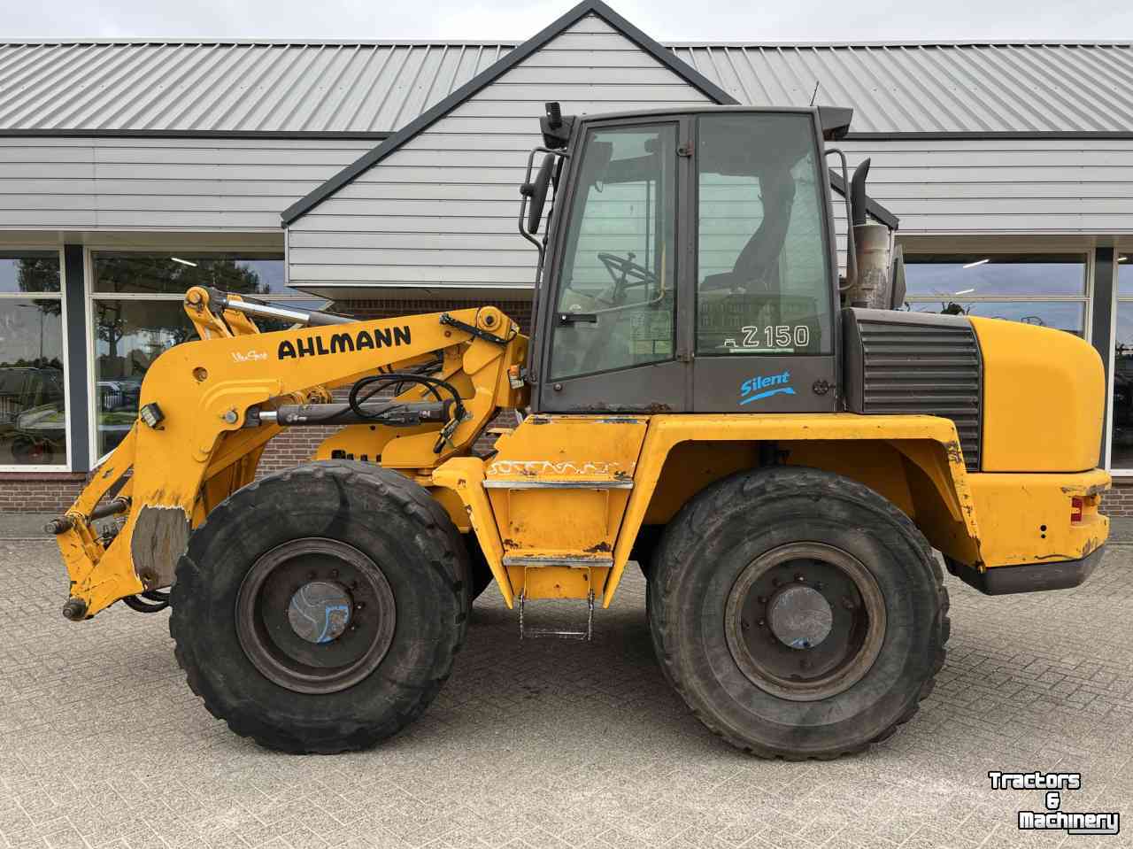 Wheelloader Ahlmann AZ 150 shovel