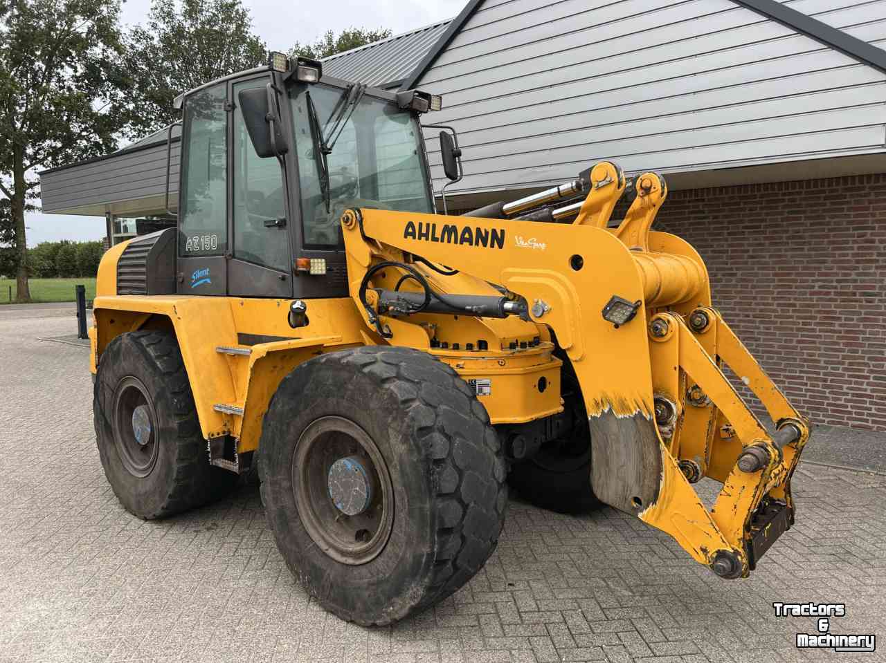 Wheelloader Ahlmann AZ 150 shovel