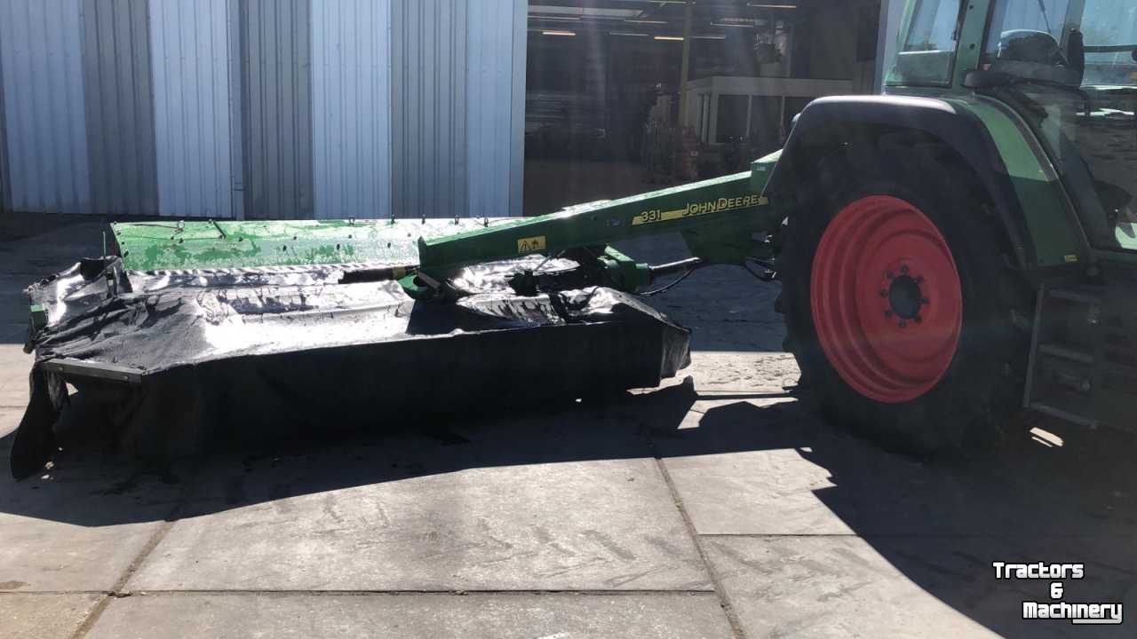 Mower John Deere 331