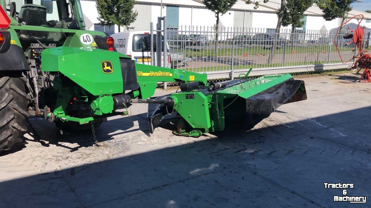 Mower John Deere 331