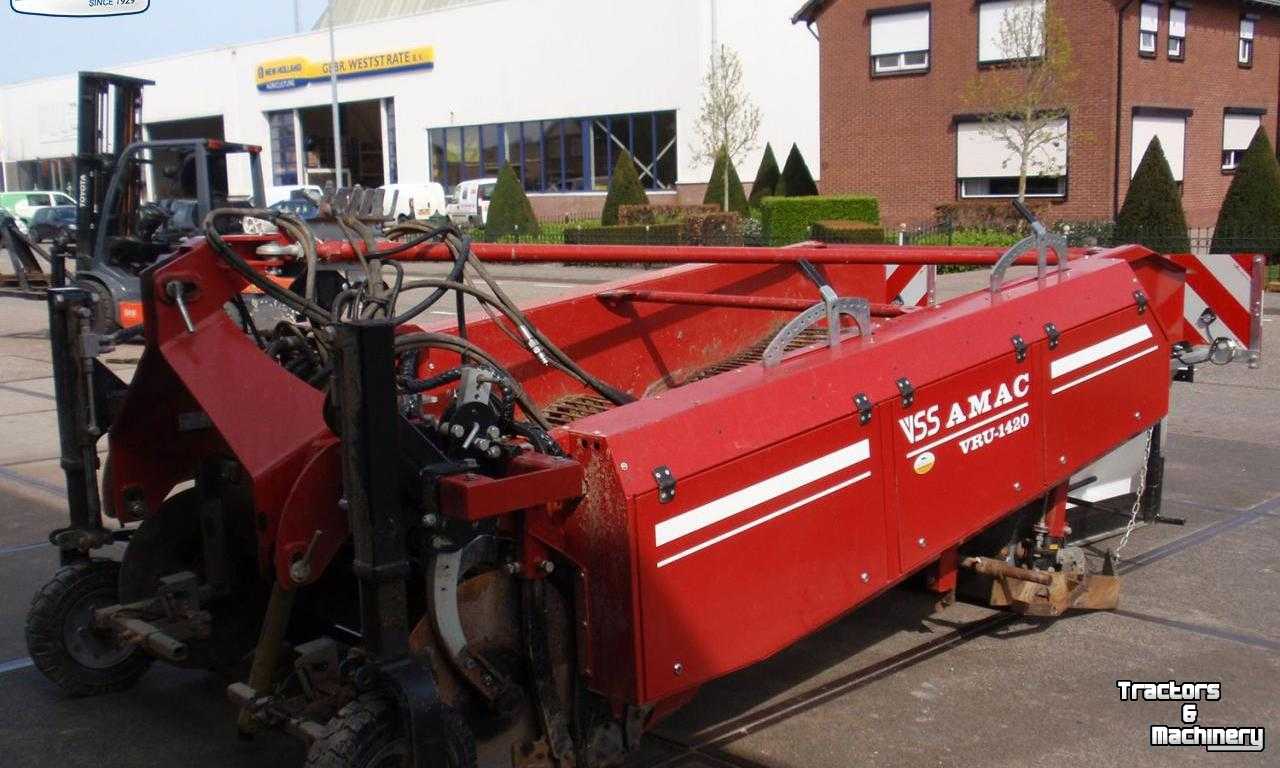 Onion harvester Amac VRU-1420 Uienrooier