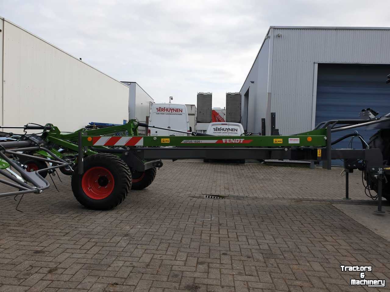 Tedder Fendt Lotus 1020T