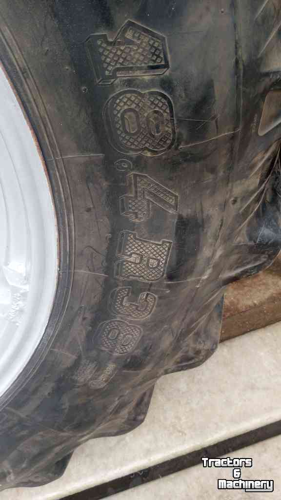 Wheels, Tyres, Rims & Dual spacers  18.4r38 en 14.9r28 wielen