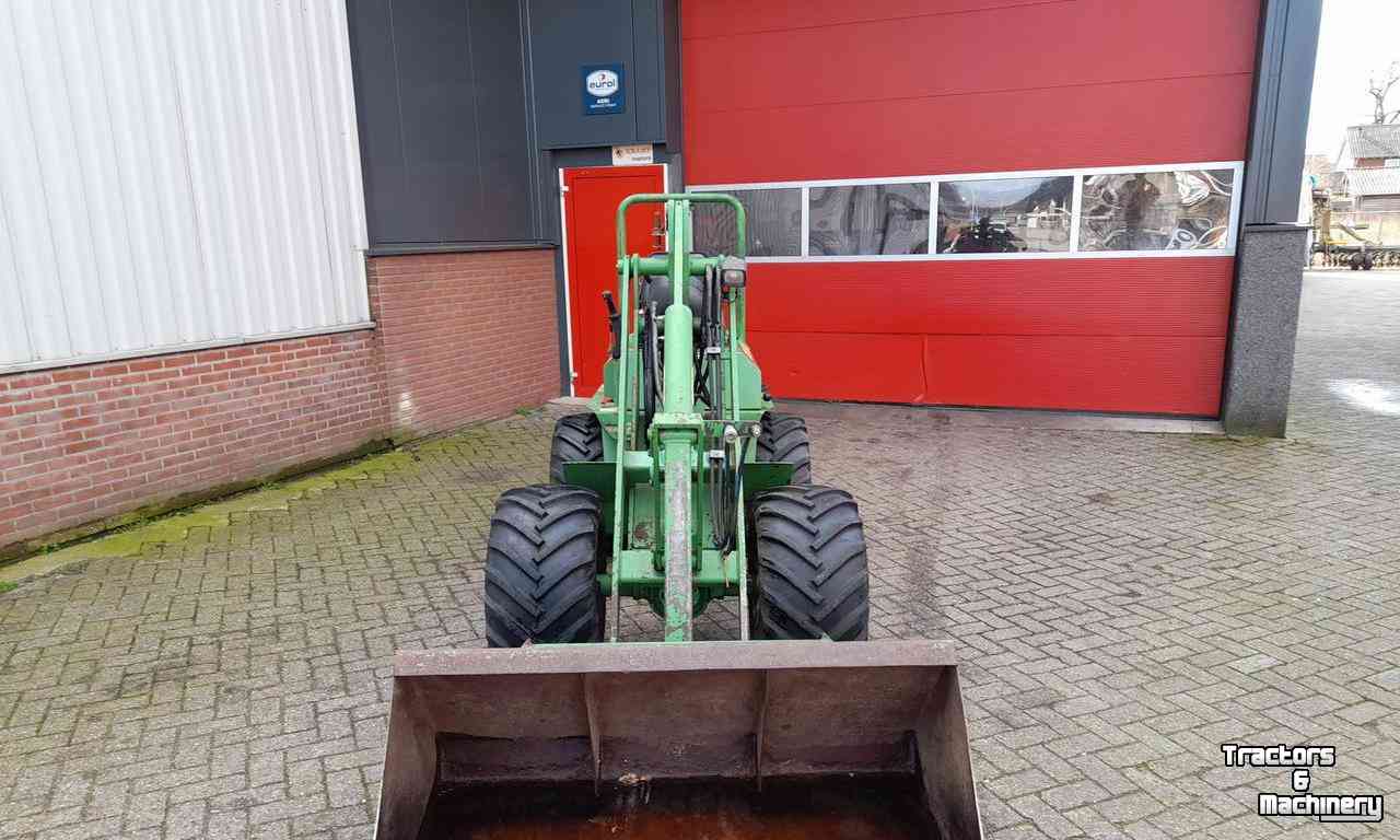 Wheelloader Striegel 300 DY/A