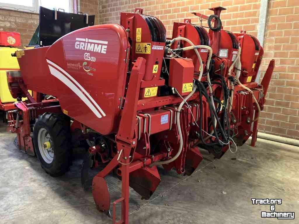 Potato planter Grimme GL420 + aanaardkap