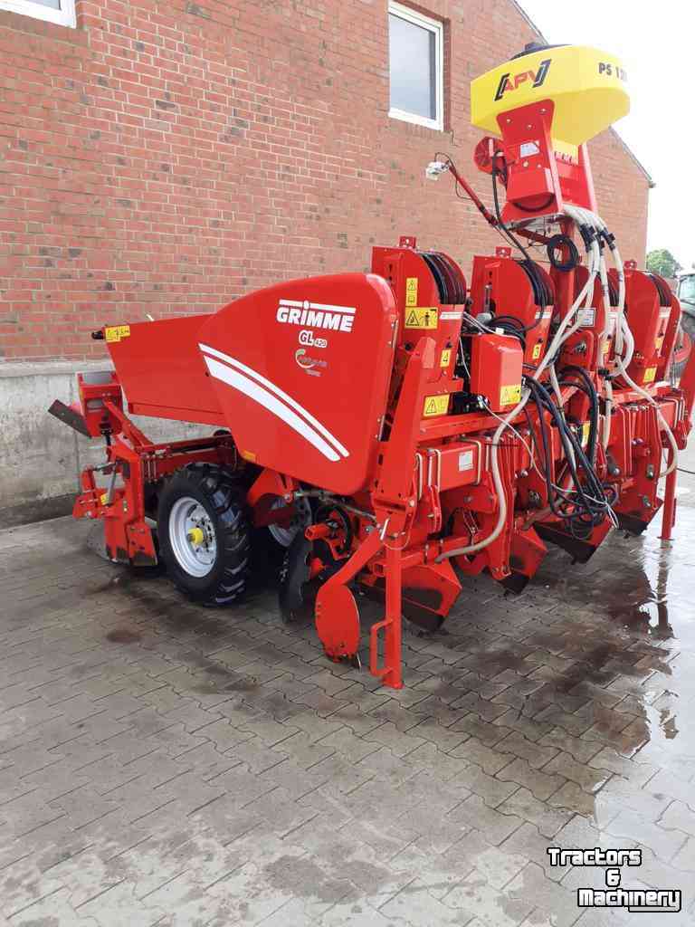 Potato planter Grimme GL420 + aanaardkap