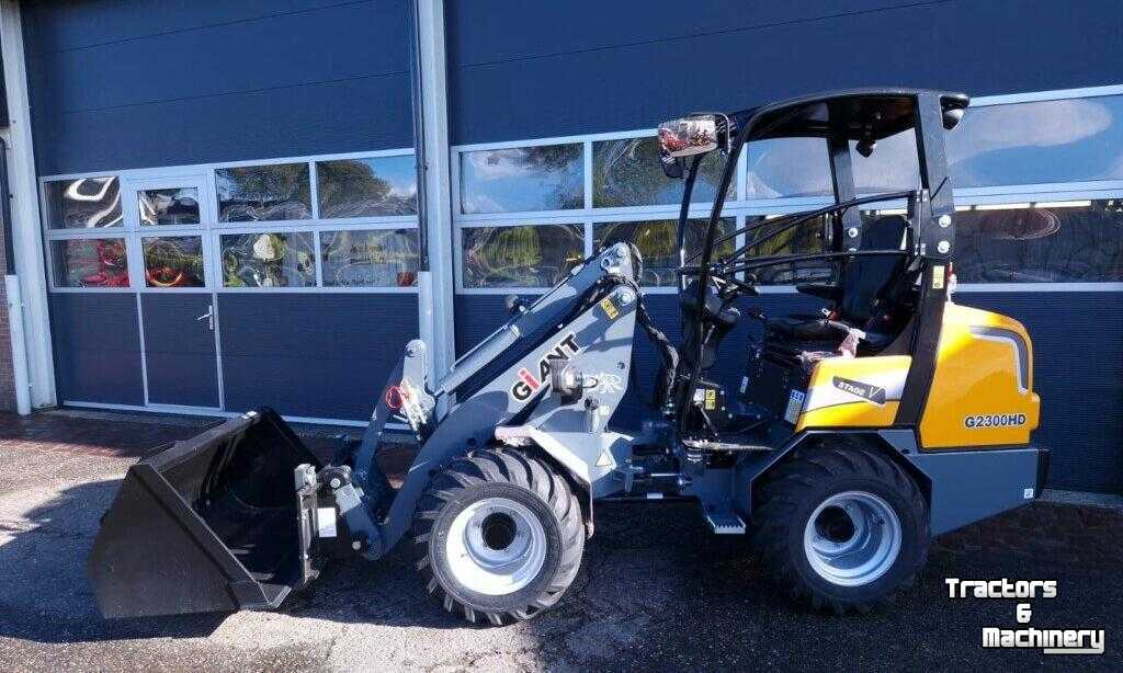 Wheelloader Giant G2300 HD