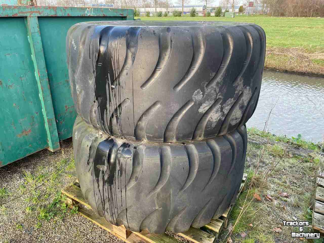 Wheels, Tyres, Rims & Dual spacers Good Year 650/55R25