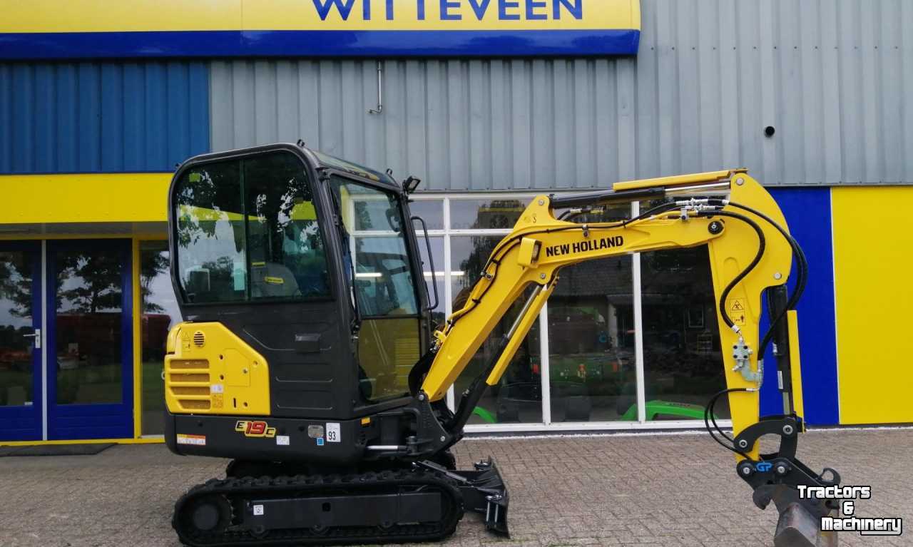 Mini-Excavator New Holland E19C