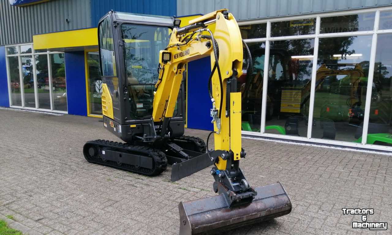 Mini-Excavator New Holland E19C