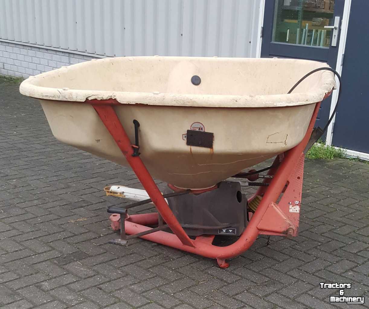 Fertilizer spreader Vicon kunstmeststrooier