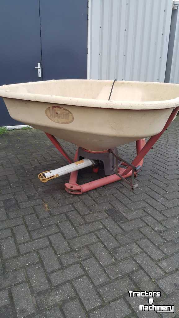 Fertilizer spreader Vicon kunstmeststrooier