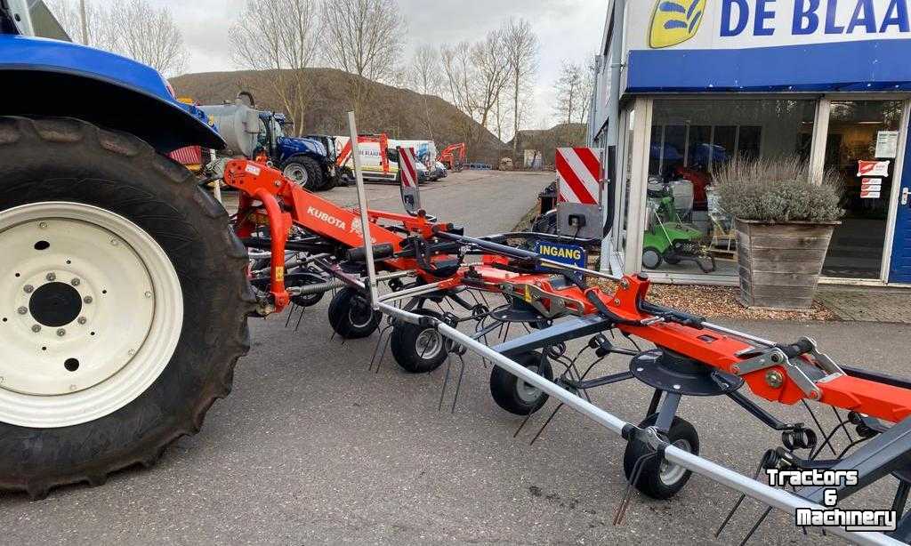 Tedder Kubota TE859 Tedder Schudder Kreiselheuer