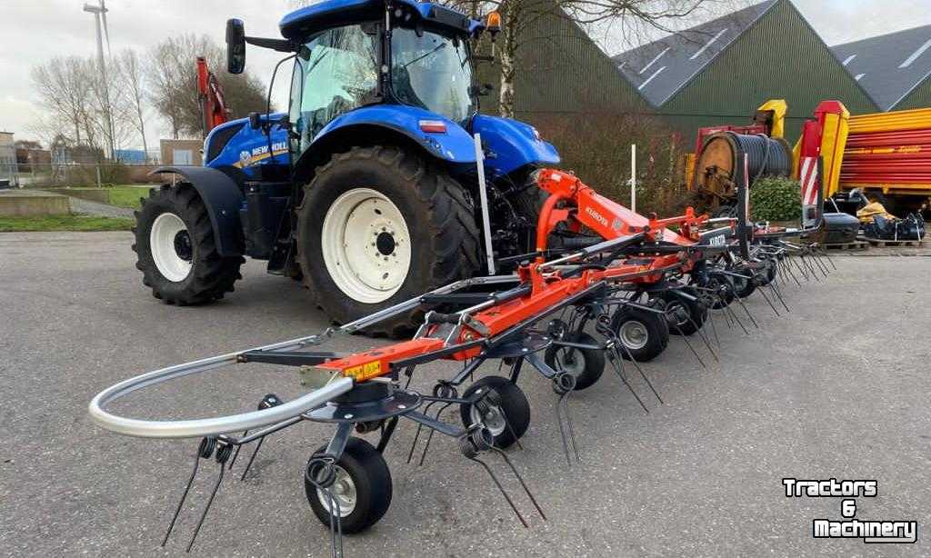 Tedder Kubota TE859 Tedder Schudder Kreiselheuer