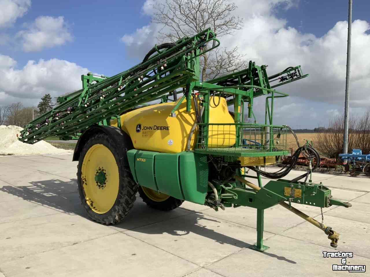 Fieldsprayer pull-type John Deere M732i | 33 meter | Isobus | Autofill en AutoDilute