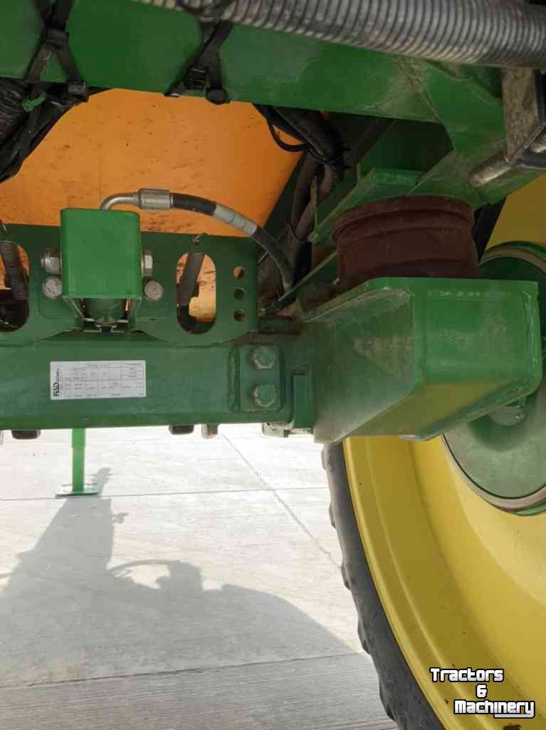 Fieldsprayer pull-type John Deere M732i | 33 meter | Isobus | Autofill en AutoDilute