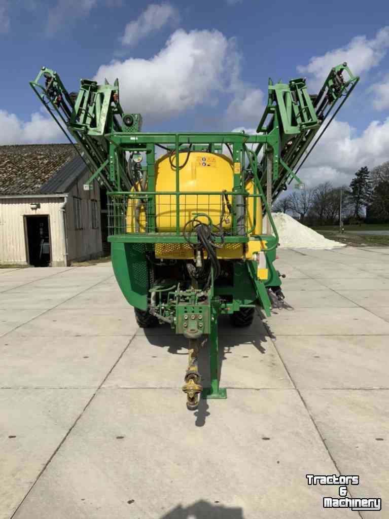 Fieldsprayer pull-type John Deere M732i | 33 meter | Isobus | Autofill en AutoDilute