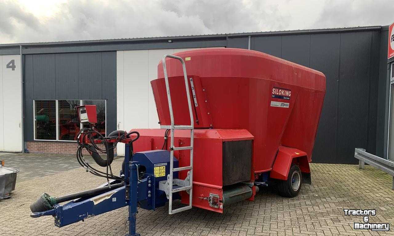 Vertical feed mixer Siloking Duo Avant Verticale Voermengwagen