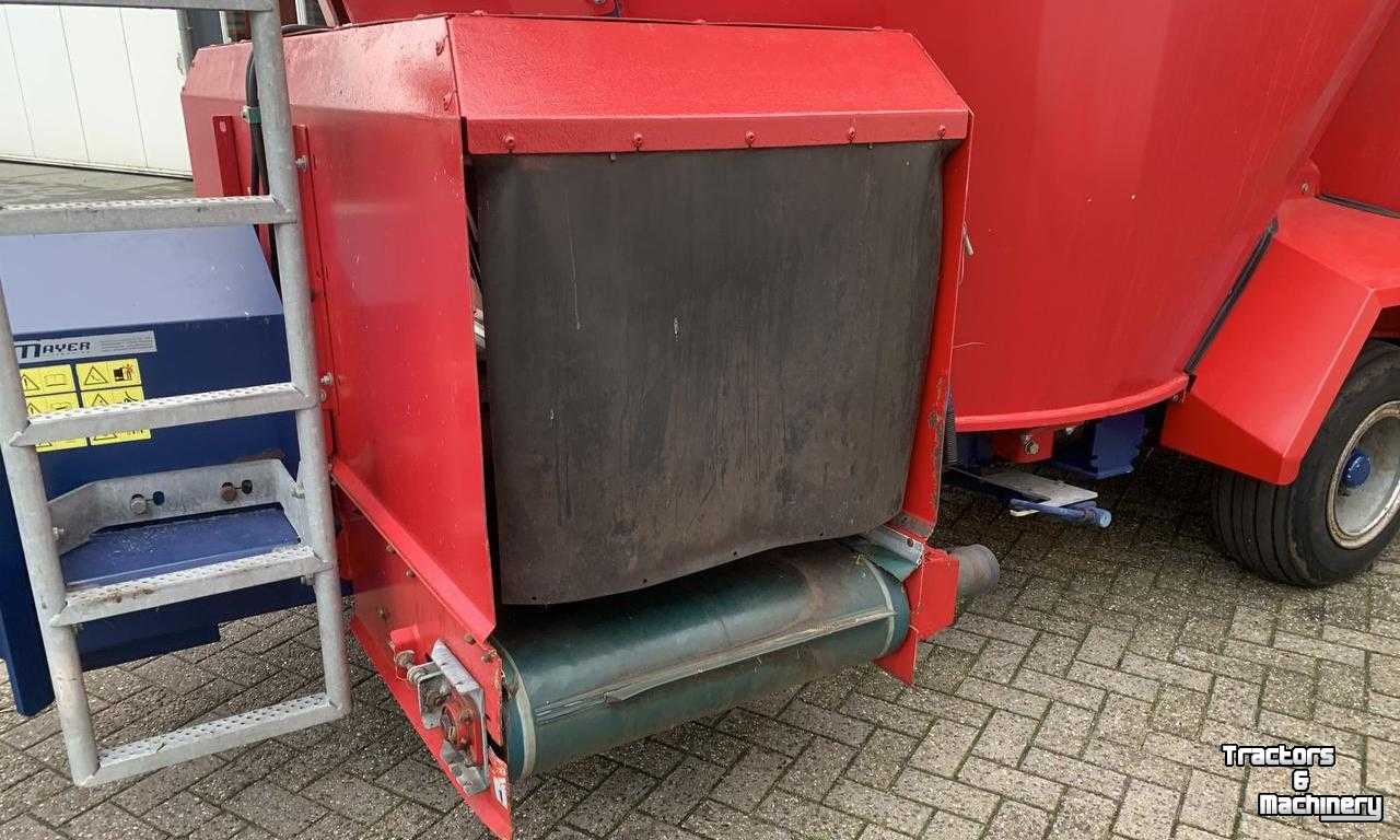 Vertical feed mixer Siloking Duo Avant Verticale Voermengwagen