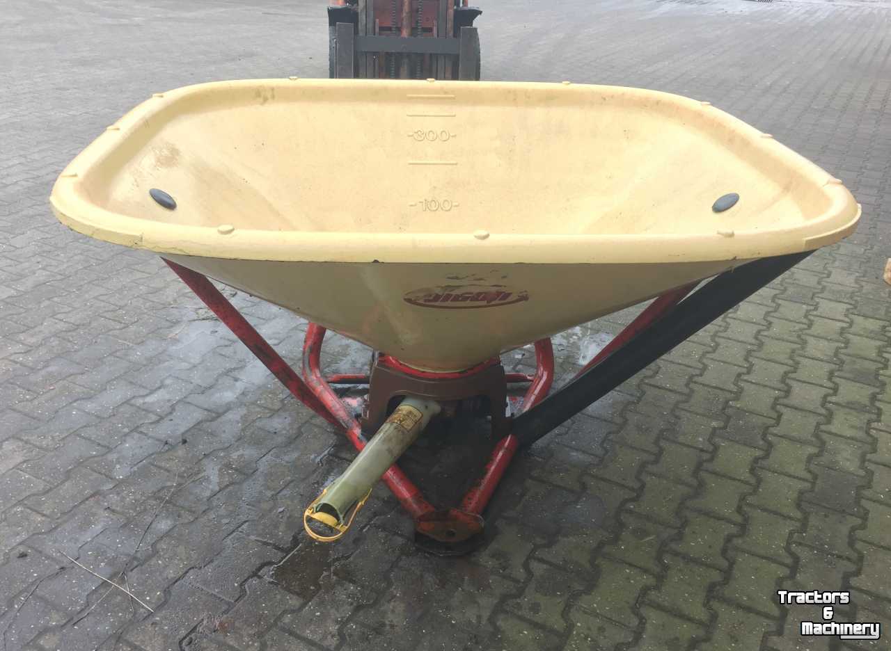 Fertilizer spreader Vicon Kunstmeststrooier Mestverwerking