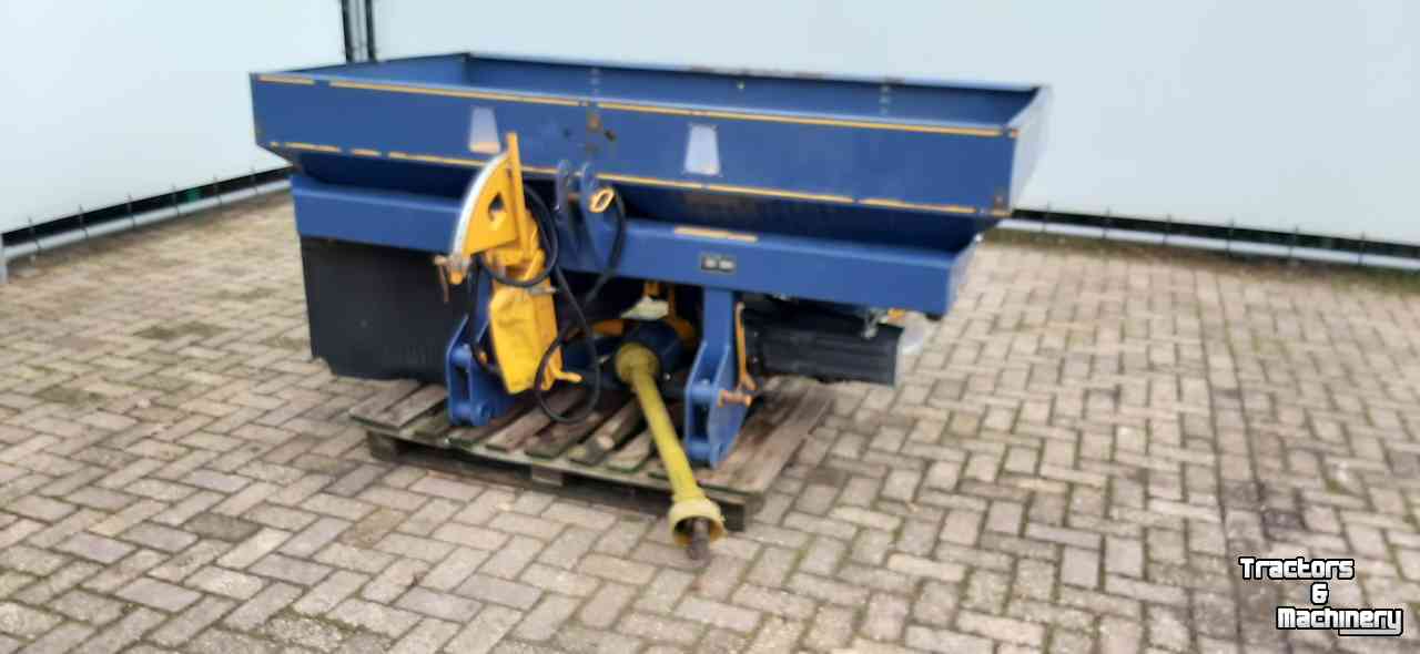 Fertilizer spreader Bogballe EX Trend kunstmeststrooier