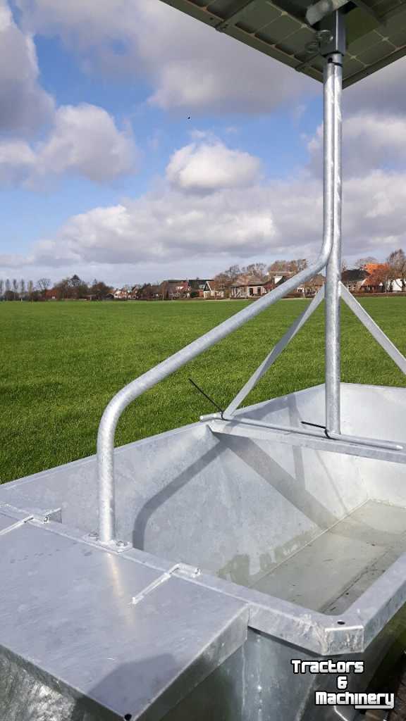 Water trough Solar Energy Holijn WaterBak op ZonneEnergie / DrinkBak Solar