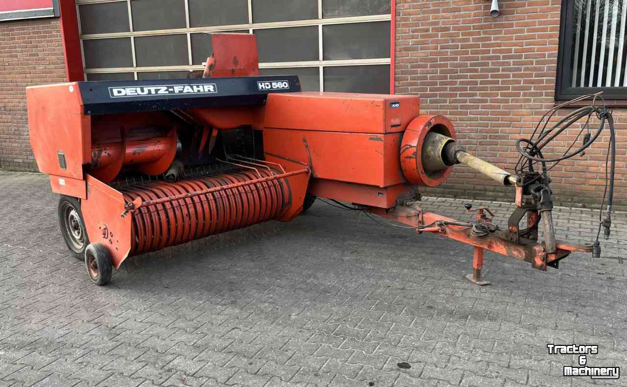 Balers Deutz-Fahr HD560 balenpers oogstmachines