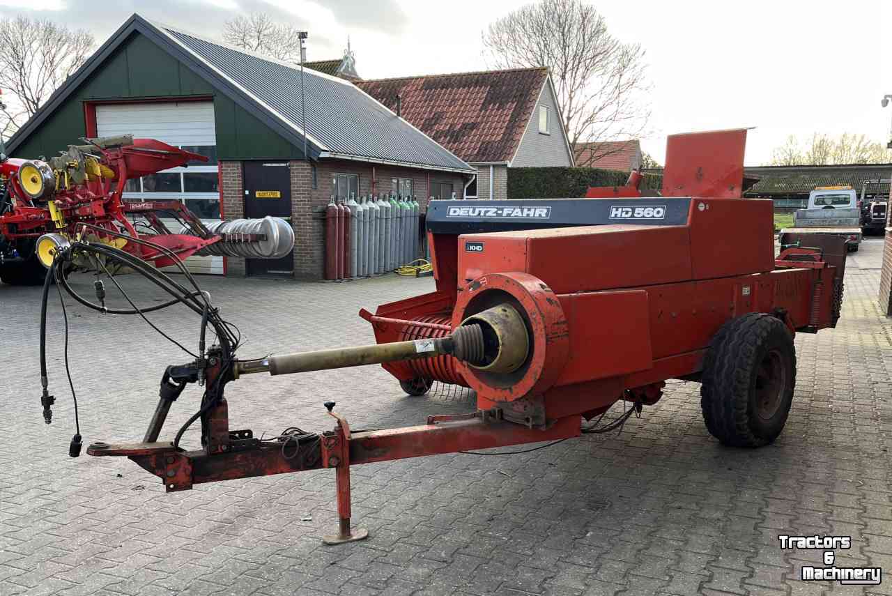 Balers Deutz-Fahr HD560 balenpers oogstmachines