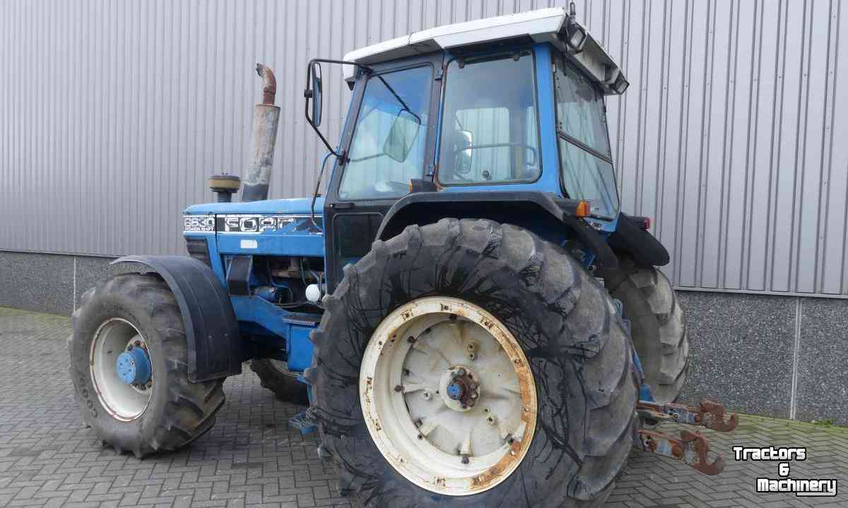 Tractors Ford 8630 4WD Powershift