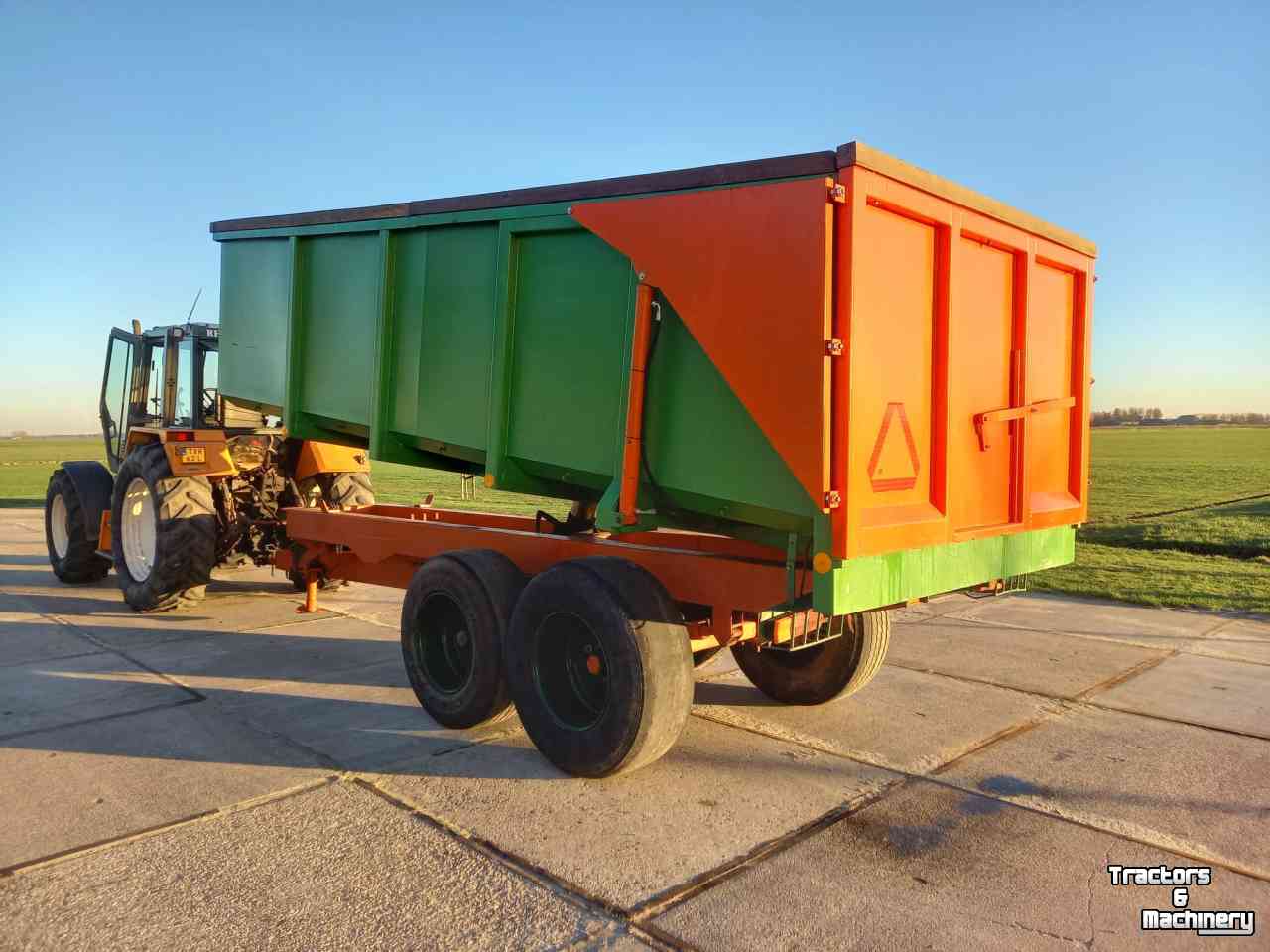 Dumptrailer  Kipper 14 Ton