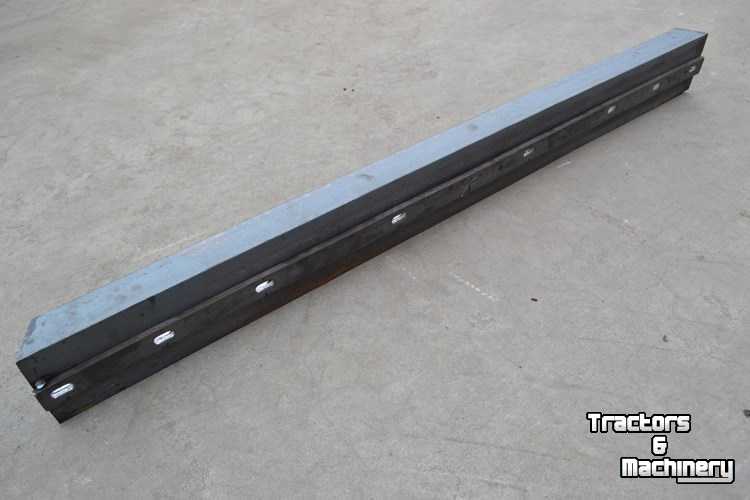 Rubber yard scraper Qmac RSFBR 210 Rubberschuif balk - RECHT