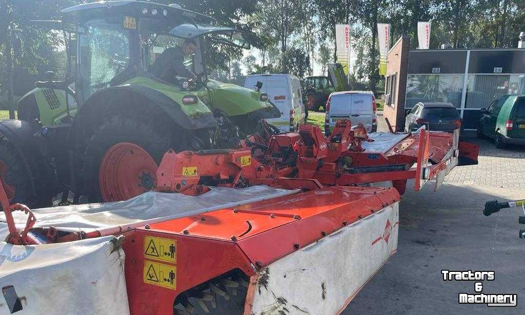 Mower Kuhn FC 813 + FC 313 F Triple-Maaier