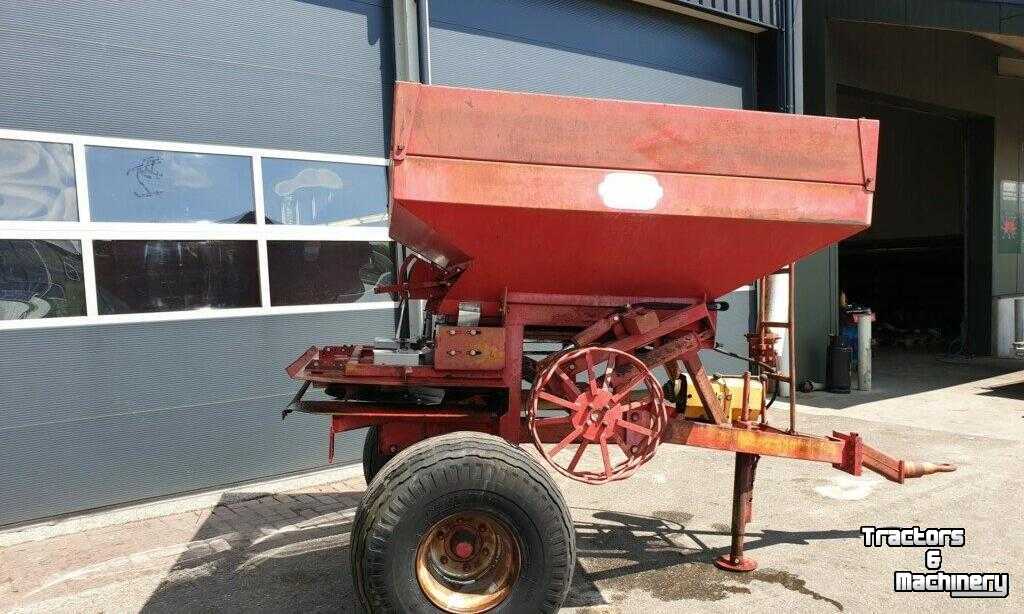 Fertilizer spreader Bredal B3H Kunstmeststrooier Fertilizer Spreader