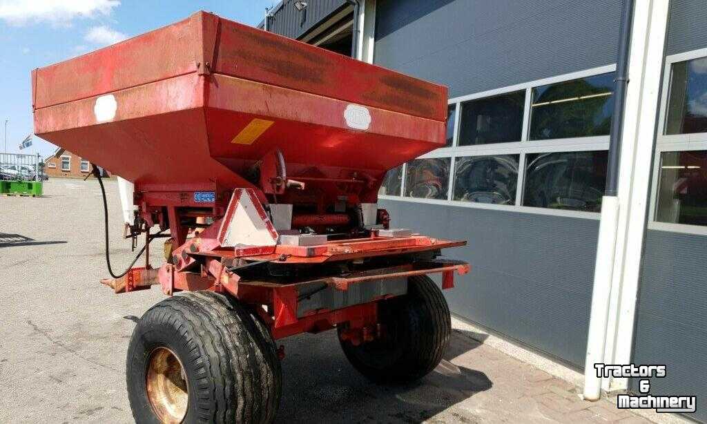 Fertilizer spreader Bredal B3H Kunstmeststrooier Fertilizer Spreader