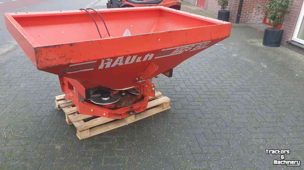 Fertilizer spreader Rauch MDS 901,