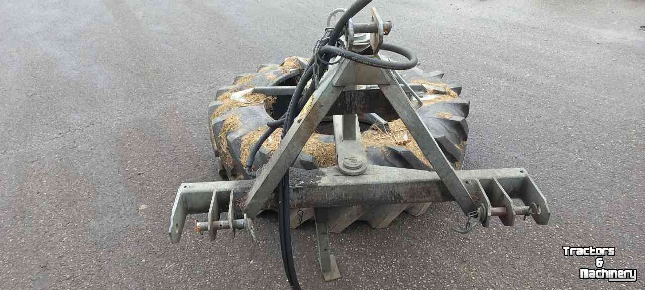 Feed sweeper wheel  Voerveegband