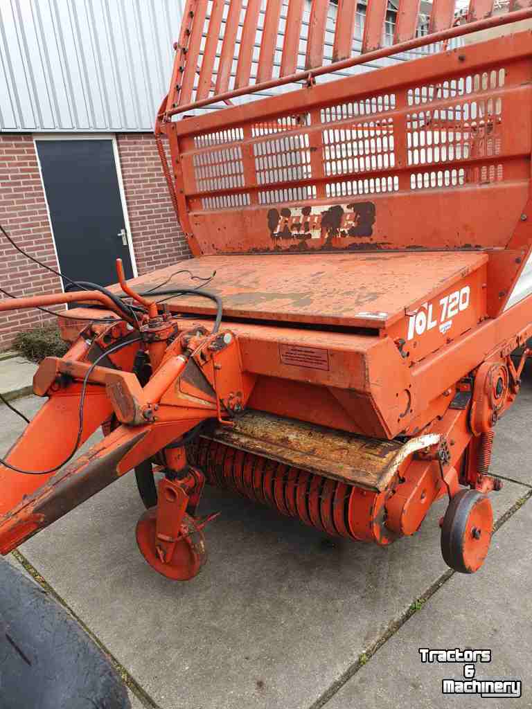 Self-loading wagon Kemper Ro-l 720 opraapwagen