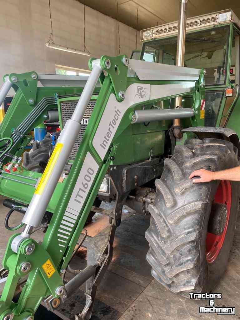 Front-end loader  D&D Landtechnika Frontlader für Fendt 611