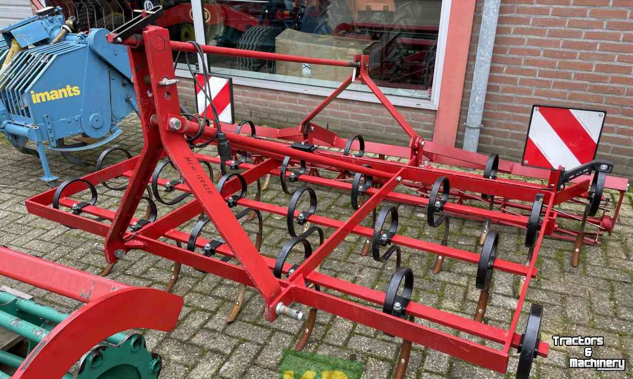 Cultivator  Triltand Cultivator