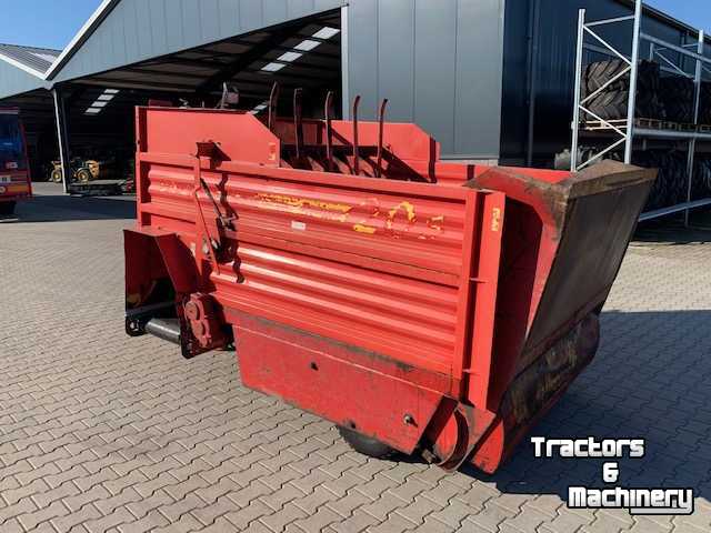 Silage-block distribution wagon Schuitemaker Amigo 20-S