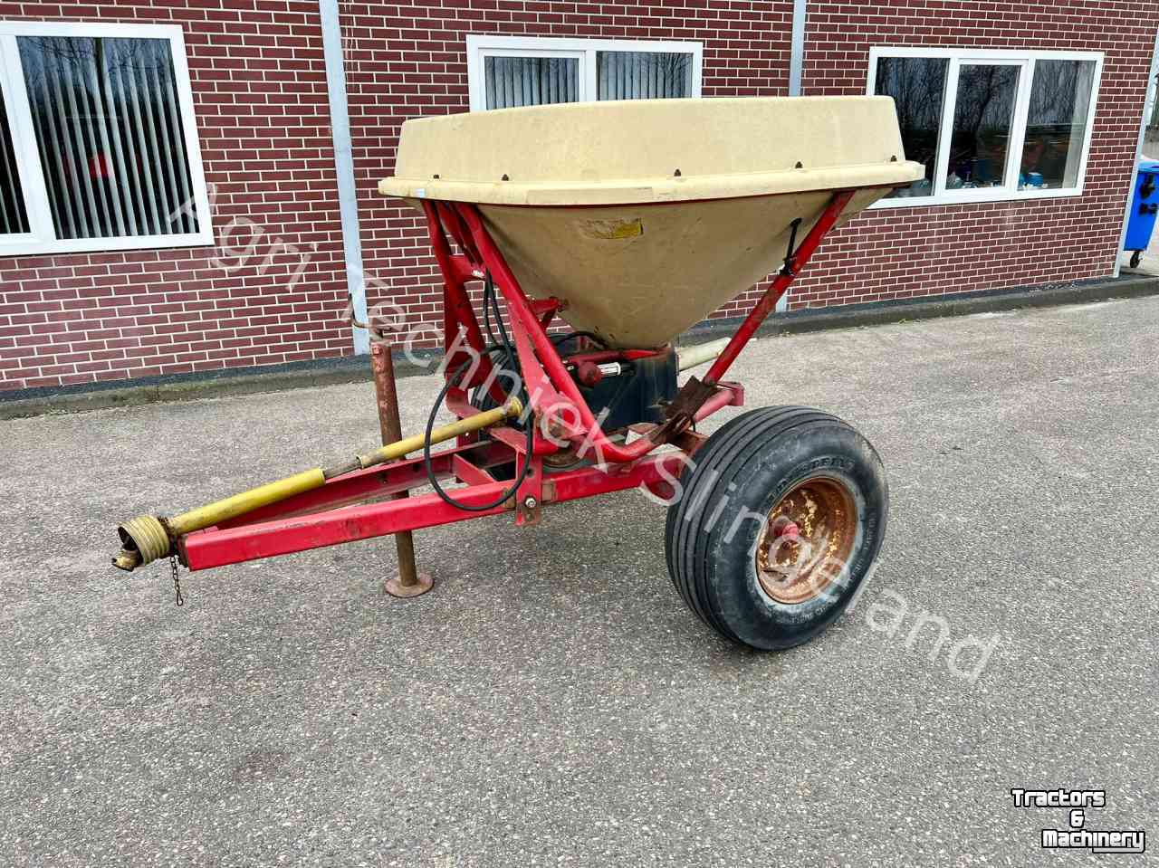 Fertilizer spreader Vicon kunstmeststrooier 800 liter