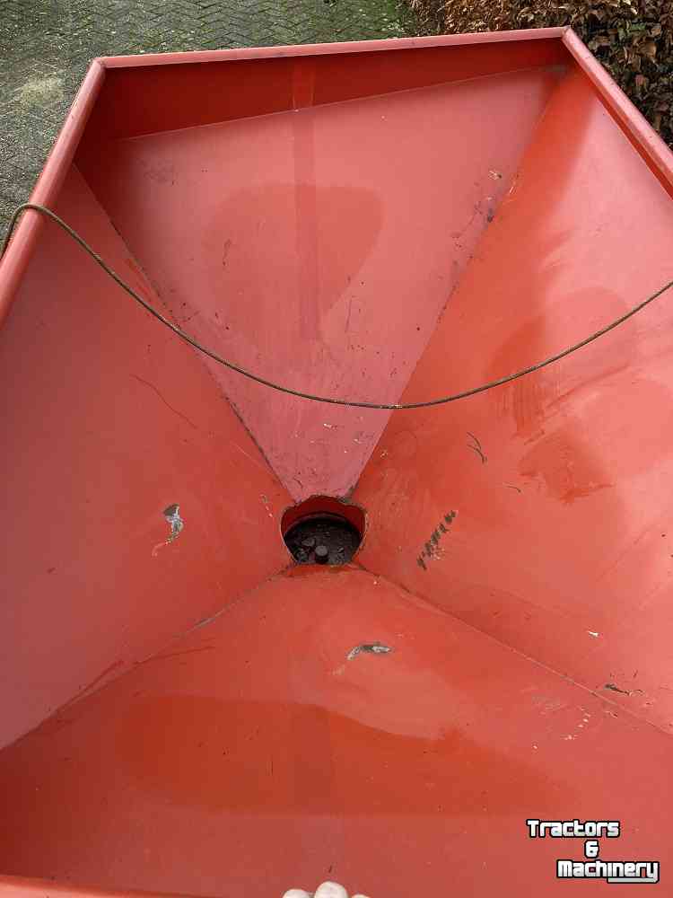 Fertilizer spreader Lely 1500