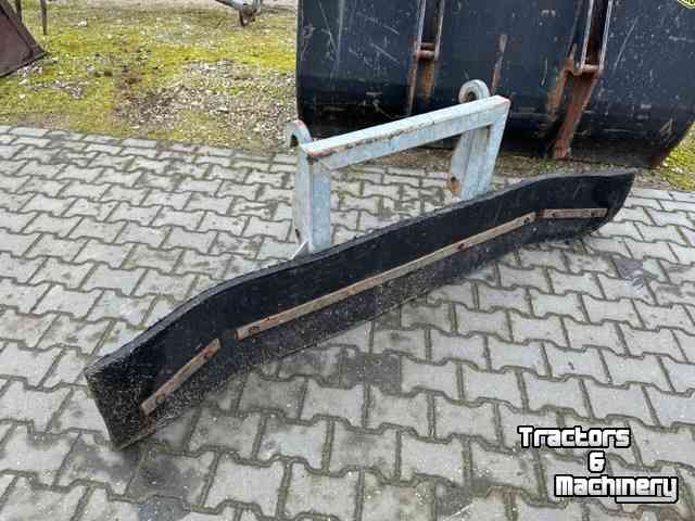 Rubber yard scraper Qmac Rubberschuif 270cm