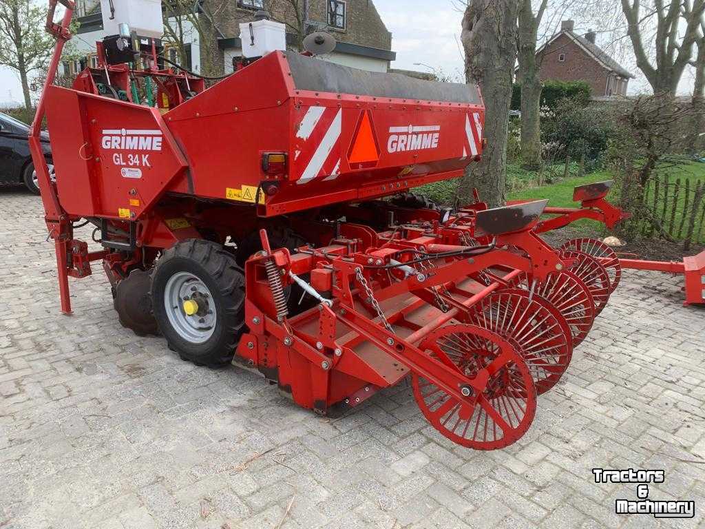 Potato planter Grimme GL34 Pootmachine Potato Planter Kartoffelleger