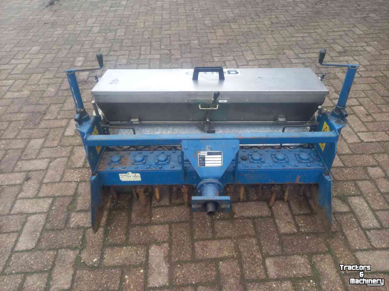 Seed drill  Gamo rotorkopeg  zaaimachine  graszaaimachine