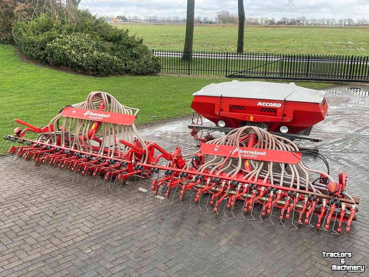 Seed drill Kverneland Accord DF2 600 zaaimachine