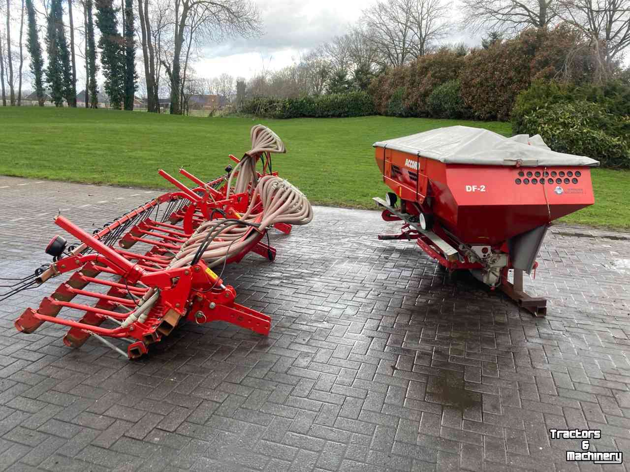 Seed drill Kverneland Accord DF2 600 zaaimachine