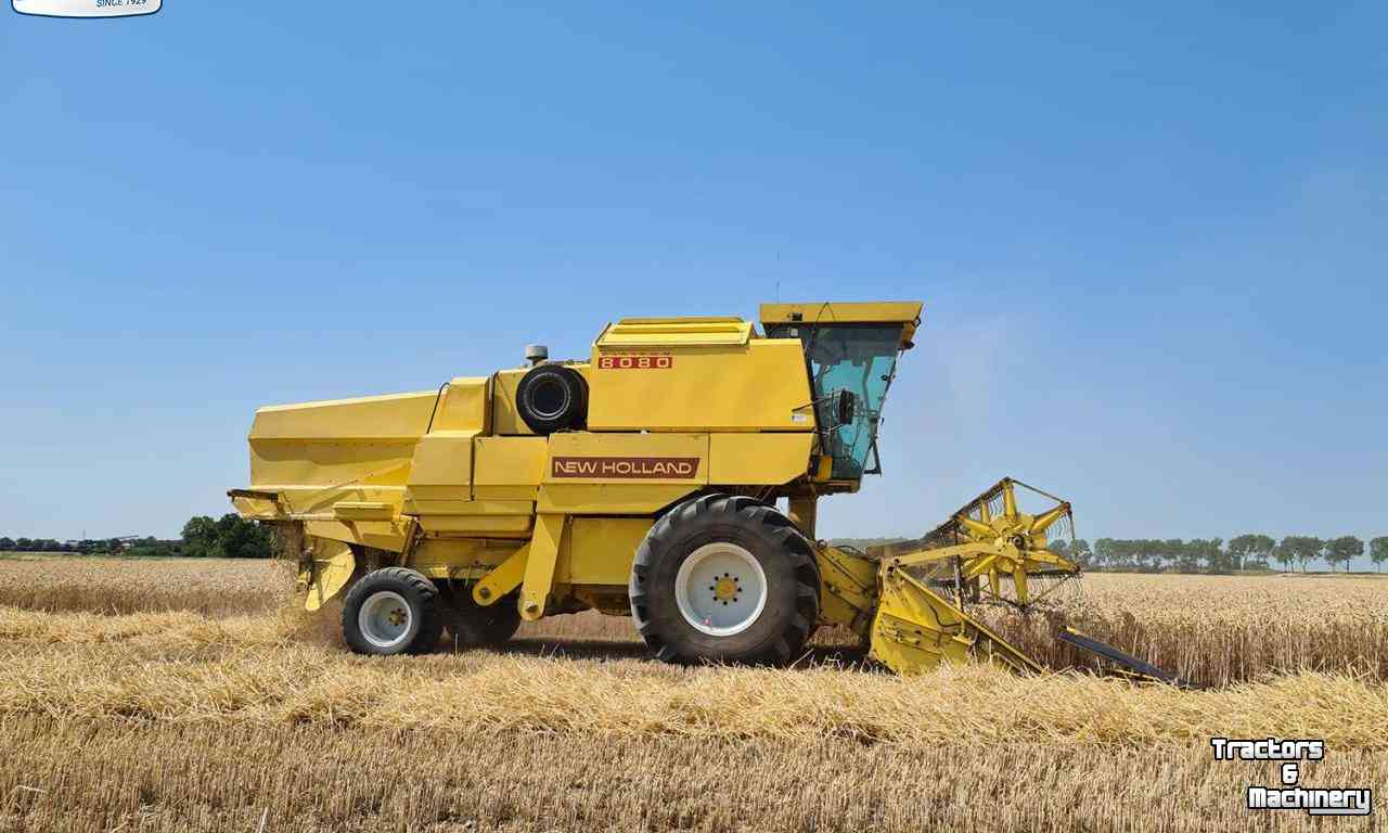 Combine New Holland 8080 Maaidorser Combine