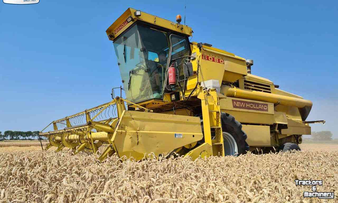 Combine New Holland 8080 Maaidorser Combine